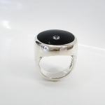 Round Well Ring - Nunc Diamond Jewellery -  Eclectic Artisans